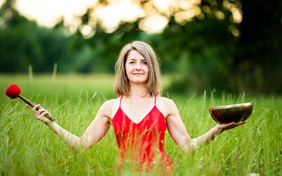 Przenikanie dźwięku – relaksacja misami tybetańskimi